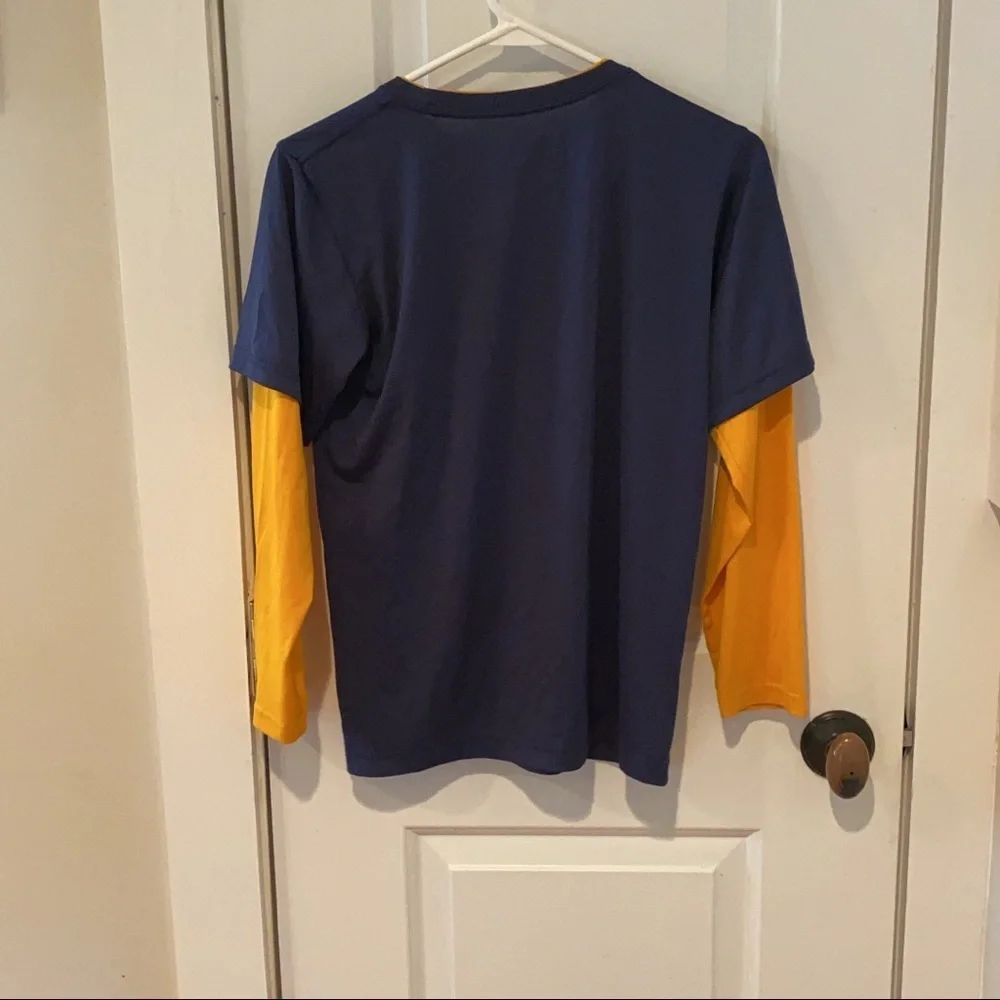 West Virginia Long Sleeved T-Shirt Size Youth Large